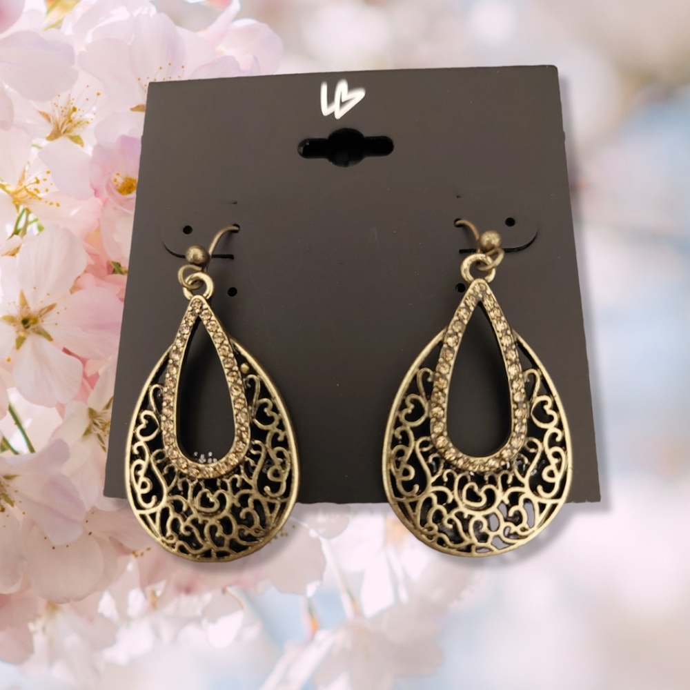 Lane Bryant Vintage Style Tear Drop Earrings